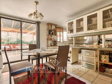 Amplia y cómoda casa en condominio, Quebrada de Macul, Peñalolén