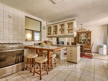 Amplia y cómoda casa en condominio, Quebrada de Macul, Peñalolén