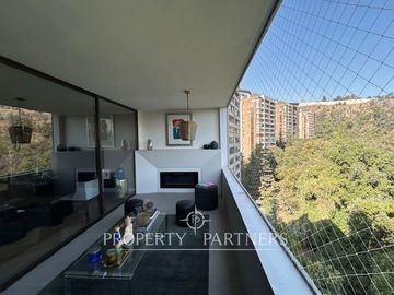 Amplio y luminoso departamento totalmente remodelado en Bosques de la Pirámide