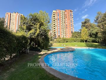Amplio y luminoso departamento totalmente remodelado en Bosques de la Pirámide