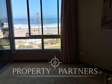 Departamento en primera línea con vista privilegiada al mar
