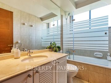 Espectacular e impecable departamento en Av. Pdte. Kennedy, Las Condes