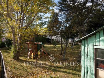 Elegante Casa Rústica con Conexión a la Naturaleza en Zona Norte