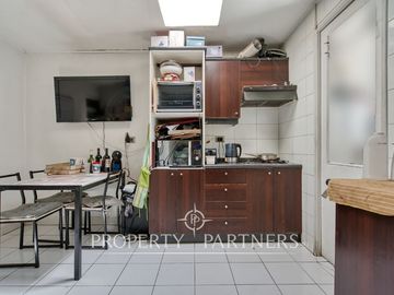 Casa de 2 pisos con piscina, a la venta en sector Parque Tobalaba, Peñalolén