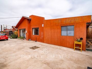 Casa con amplio terreno sector el milagro