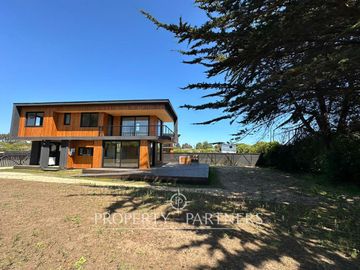 OFERTA de Lanzamiento casas nuevas y modernas en Condominio sector Las Vertientes
