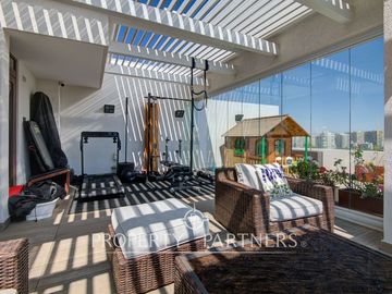 Las Malvas, duplex con increíble terraza y quincho en azotea