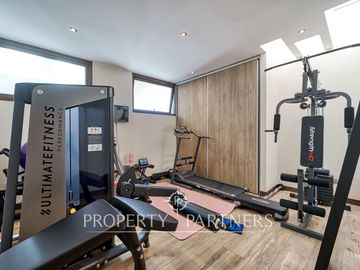 Piedra Roja, Moderna e impecable casa en Exclusivo Condominio con Cancha de golf