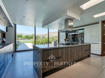 Piedra Roja, Moderna e impecable casa en Exclusivo Condominio con Cancha de golf