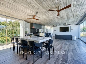 Piedra Roja, Moderna e impecable casa en Exclusivo Condominio con Cancha de golf