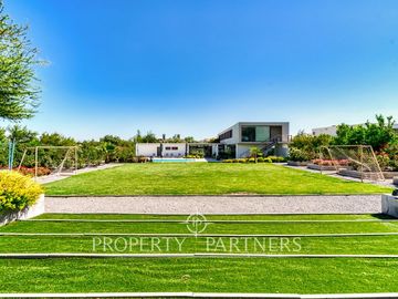 Piedra Roja, Moderna e impecable casa en Exclusivo Condominio con Cancha de golf