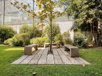 Cómodo departamento con jardín, Dehesa Central