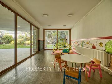 Cómodo departamento con jardín, Dehesa Central