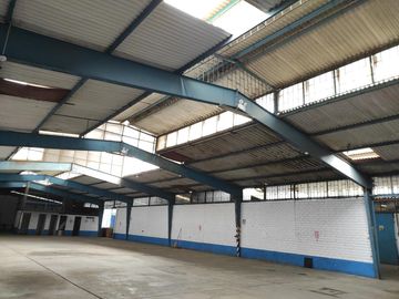 ALQUILER DE ALMACÉN INDUSTRIAL FRENTE AL AEROPUERTO, CALLAO