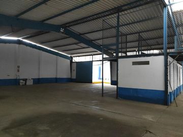 ALQUILER DE ALMACÉN INDUSTRIAL FRENTE AL AEROPUERTO, CALLAO