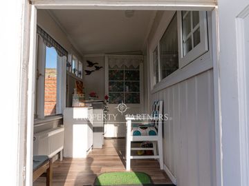 Se vende preciosa y acogedora casa con departamento independiente