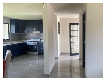 CASA EN VENTA EN CLUSTER 2 PLANTA 2 REC 1.5 BAÑOS AL NORTE CIUD INDUSTRIAL CELAYA GTO. SANTA LUCIA 2