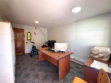 Cómoda y amplia casa en venta,  Lomas de Mirasur.
