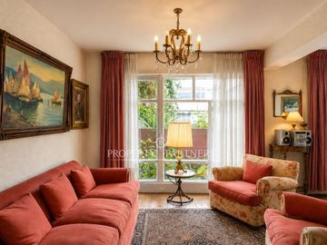 Venta casa: cerca del metro y colegios como La Salle y The Grange, Ñuñoa