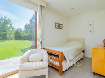 Casa en Parcela en Exclusivo Sector de Pirque, Santa Rita