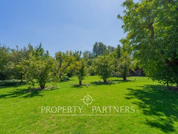 Casa en Parcela en Exclusivo Sector de Pirque, Santa Rita