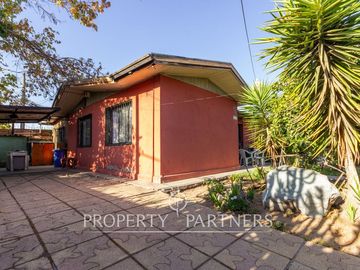 Casa con gran terreno, excelente ubicación en MACUL