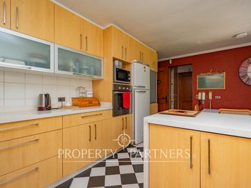 Excelente casa en parcela en céntrico sector de Pirque