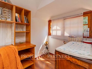 Excelente casa en parcela en céntrico sector de Pirque