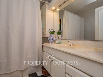 Excelente casa en parcela en céntrico sector de Pirque