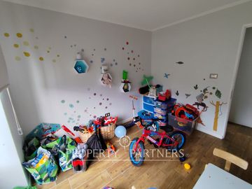 Amplia casa remodelada en Serena Golf