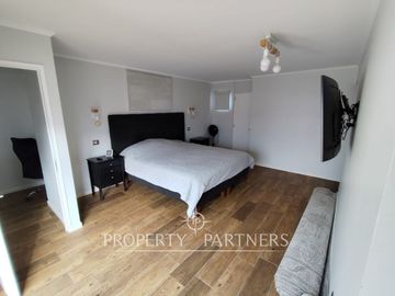 Amplia casa remodelada en Serena Golf