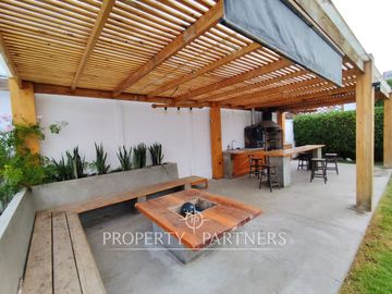 Amplia casa remodelada en Serena Golf
