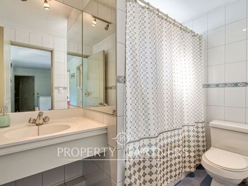 Venta de Hermosa y Gran casa en condominio de Peñalolén