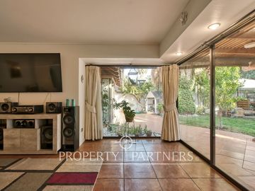 Venta de Hermosa y Gran casa en condominio de Peñalolén
