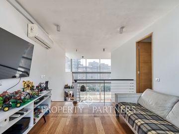 Maravilloso y luminoso duplex con vistas despejadas