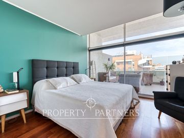 Maravilloso y luminoso duplex con vistas despejadas