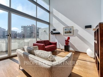 Maravilloso y luminoso duplex con vistas despejadas