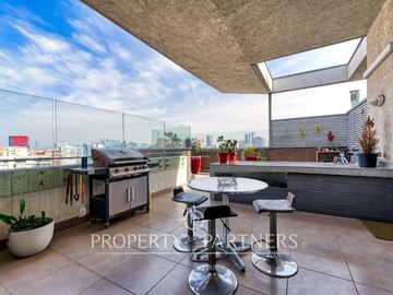 Maravilloso y luminoso duplex con vistas despejadas