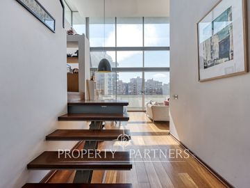 Maravilloso y luminoso duplex con vistas despejadas