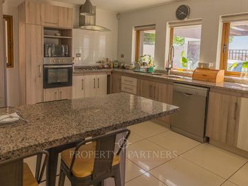 Sólida casa en Peñuelas