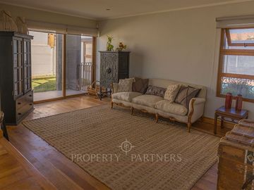 Sólida casa en Peñuelas