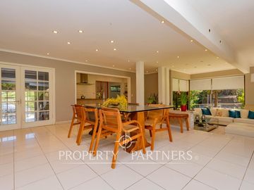 Hermosa Parcela en exclusivo Condominio las Tórtolas, Santa Rita, el mejor sector de Pirque ( Con derecho de canal)