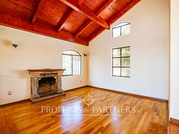 Linda casa en pleno San Joaquin de construcción solida remodelada