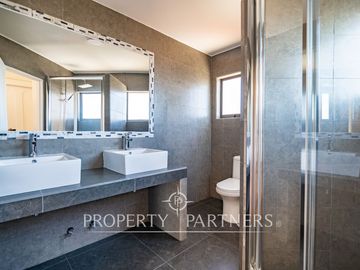Linda casa en pleno San Joaquin de construcción solida remodelada