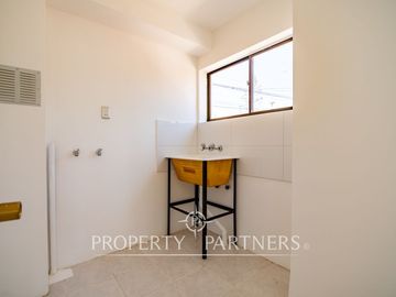 Linda casa en pleno San Joaquin de construcción solida remodelada
