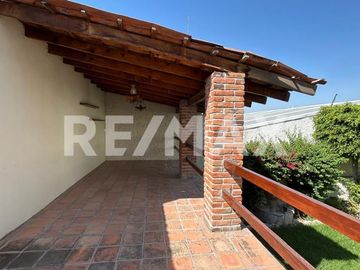 Casa de desniveles en Venta en Loma Dorada - (3)