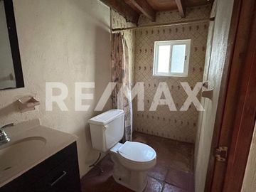 Casa de desniveles en Venta en Loma Dorada - (3)