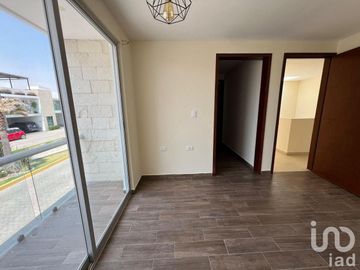 CASA EN VENTA NUEVA Y AMPLIA, ZONA PLAZA SAN DIEGO, SAN PEDRO CHOLULA.