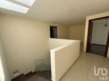 CASA EN VENTA NUEVA Y AMPLIA, ZONA PLAZA SAN DIEGO, SAN PEDRO CHOLULA.