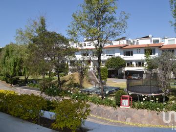Casa en venta, Lomas Anàhuac Huixq. 4 habitaciones doble filtro de seguridad